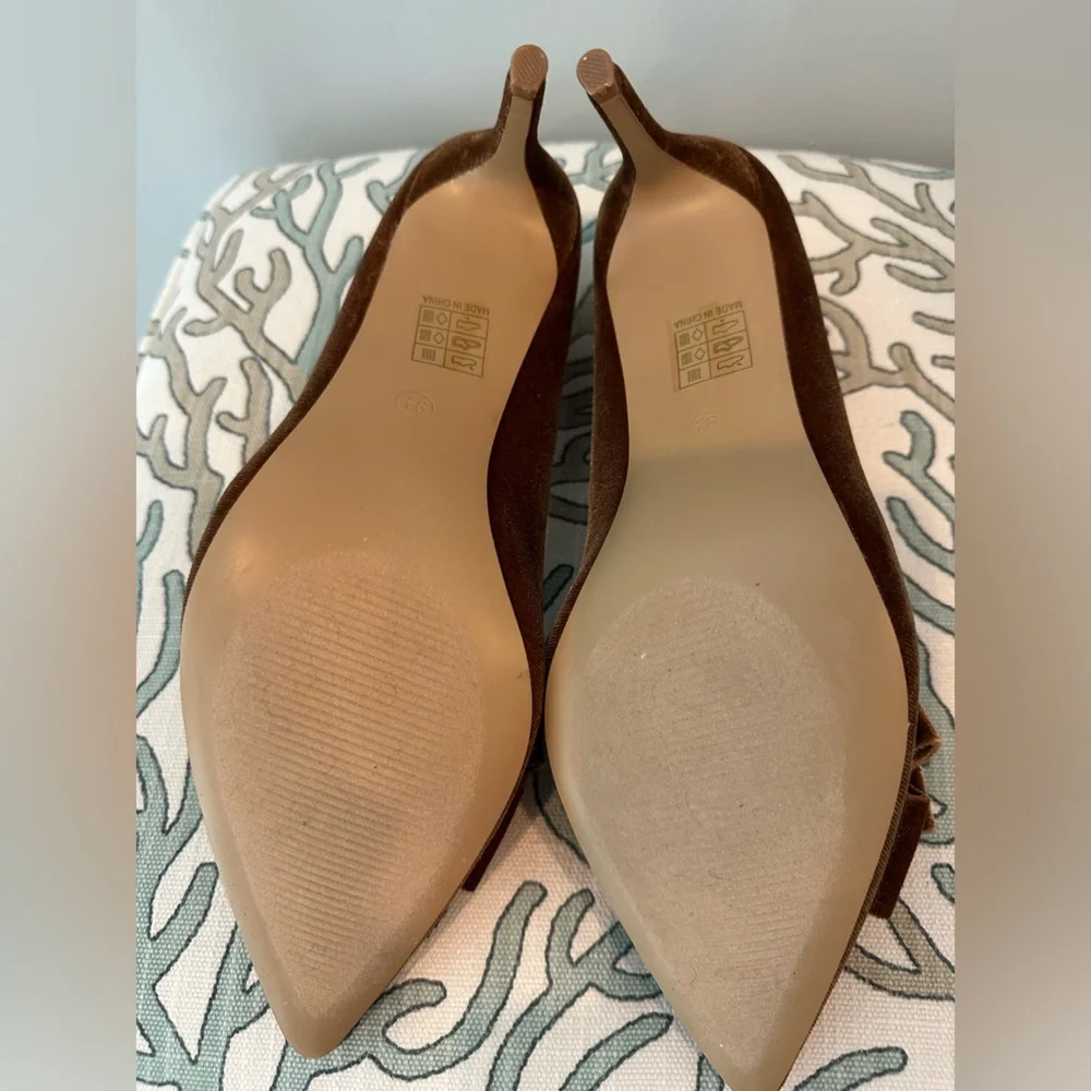 Journee Collection Crystol Velvet Pump in Elegant Brown - Size 9.5 NWOT - Picture 11 of 12